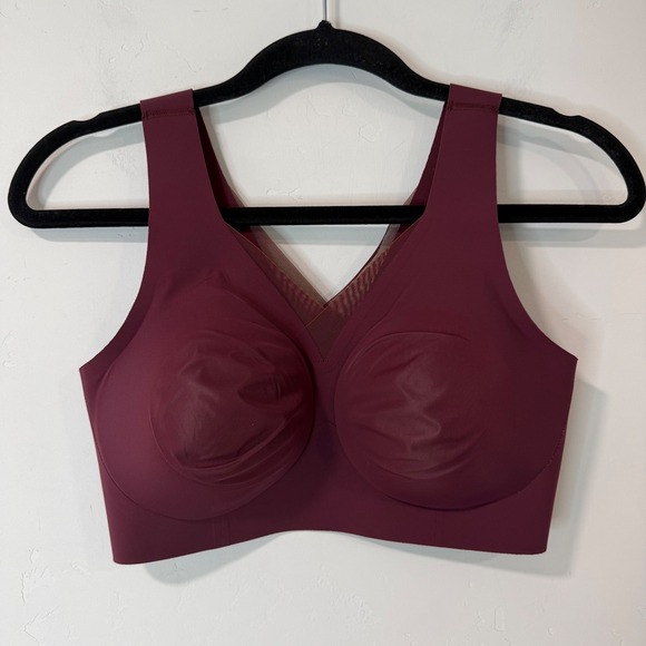 Evelyn Bobbie Other - Evelyn Bobbie Womens Evelyn Bra Medium Burgundy Excellent Wirefree Seamless